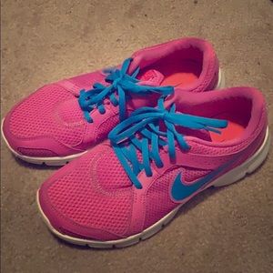 Nike woman’s workout shoes